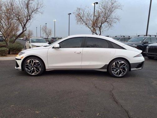 2025 Hyundai IONIQ 6 SEL
