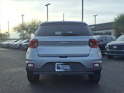 2024 Hyundai VENUE SEL