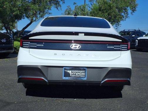 2025 Hyundai SONATA SE