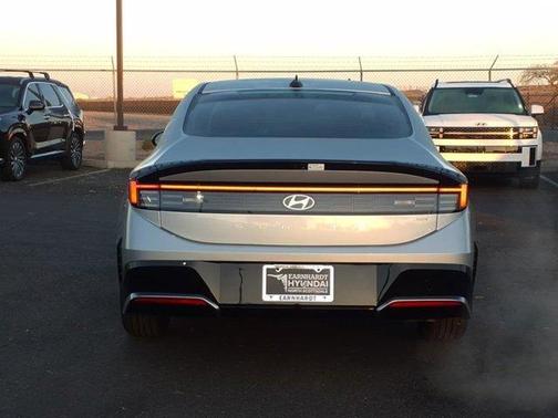 2025 Hyundai SONATA Hybrid SEL