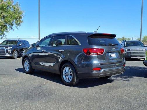 2020 Kia Sorento LX