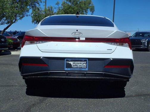 2025 Hyundai ELANTRA HEV Limited
