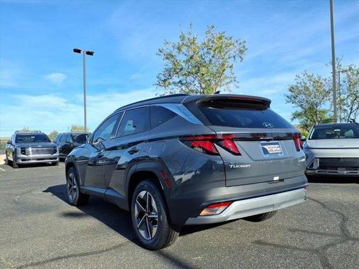 2026 Hyundai TUCSON Hybrid SEL