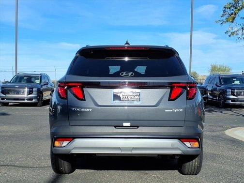 2026 Hyundai TUCSON Hybrid SEL