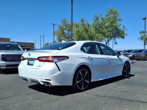Pearl 2020 Toyota Camry XSE