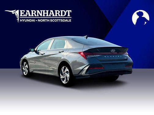 2025 Hyundai ELANTRA HEV SEL Sport