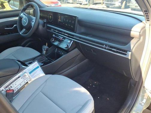 2025 Hyundai SANTA CRUZ SEL Activity