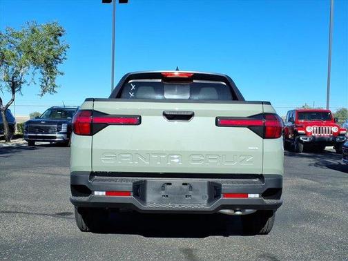 2025 Hyundai SANTA CRUZ SEL Activity