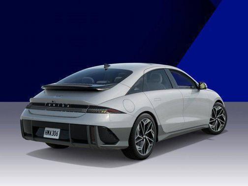 2025 Hyundai IONIQ 6 Limited
