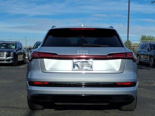 2022 Audi e-tron Premium