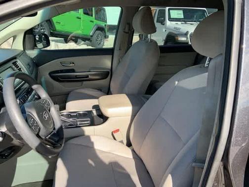 2020 Kia Sedona LX