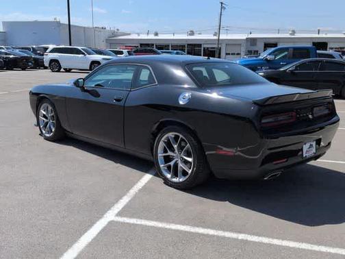 Pitch Black Clearcoat 2022 Dodge Challenger GT