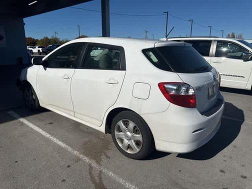 2009 Toyota Matrix Base