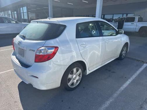 2009 Toyota Matrix Base