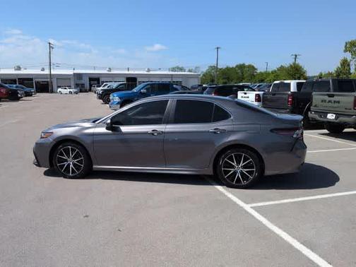 Predawn Gray Mica 2021 Toyota Camry SE