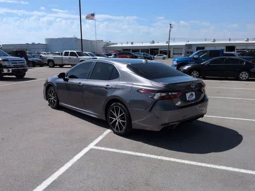 Predawn Gray Mica 2021 Toyota Camry SE