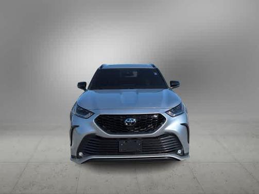 Celestial Silver Metallic 2021 Toyota Highlander XSE