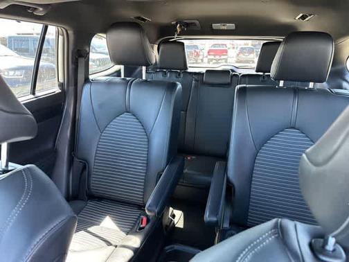 Celestial Silver Metallic 2021 Toyota Highlander XSE