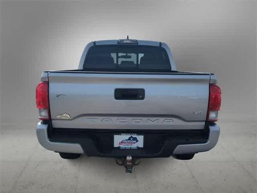 2016 Toyota Tacoma TRD Sport