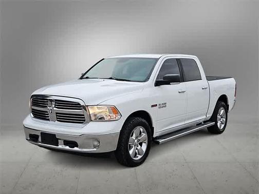 2015 RAM 1500 SLT