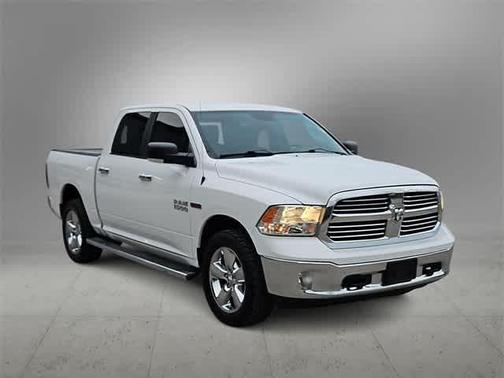 2015 RAM 1500 SLT