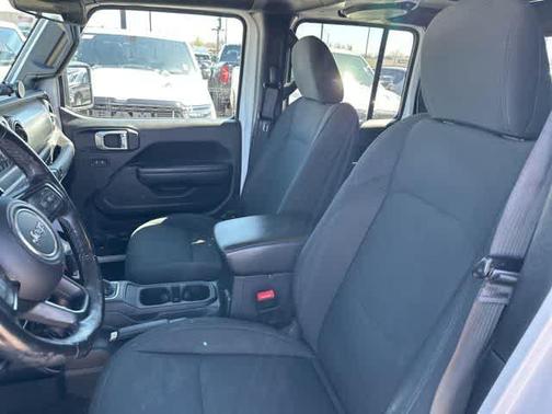 Bright White Clearcoat 2021 Jeep Gladiator Sport