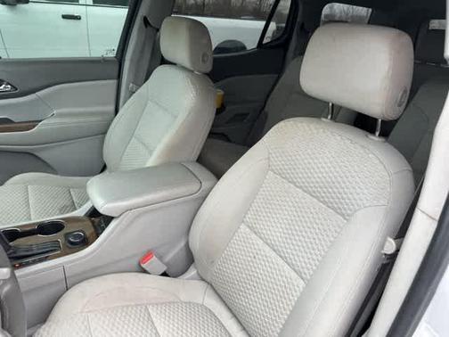 2018 GMC Acadia SLE-2