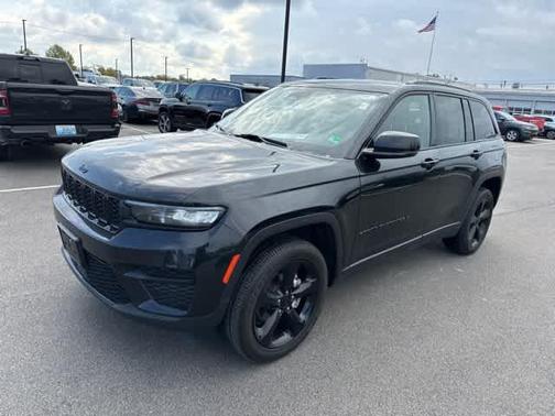2023 Jeep Grand Cherokee Altitude
