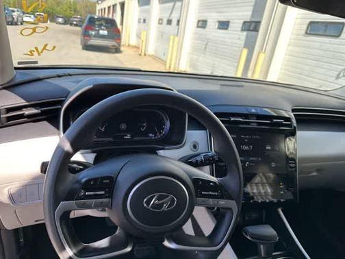 Shimmering Silver 2024 Hyundai TUCSON SEL