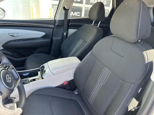 Shimmering Silver 2024 Hyundai TUCSON SEL