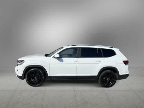 Pure White 2021 Volkswagen Atlas 3.6L SEL
