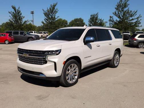 Iridescent Pearl Tricoat 2021 Chevrolet Suburban Premier