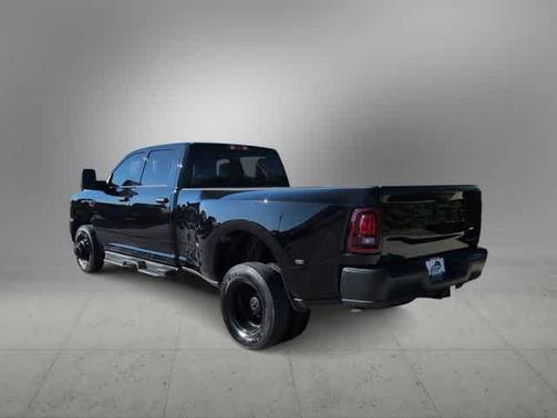 Diamond Black 2025 RAM 3500 Tradesman