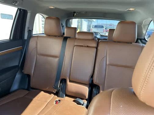 2017 Toyota Highlander Limited Platinum
