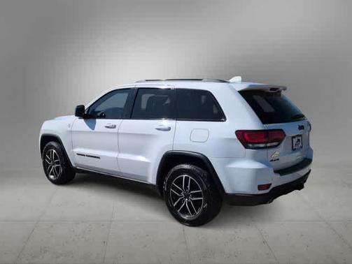 Bright White Clearcoat 2021 Jeep Grand Cherokee Trailhawk