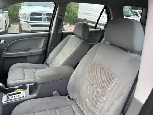 2006 Ford Freestyle SE