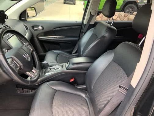 2020 Dodge Journey Crossroad