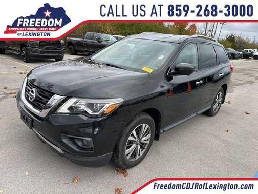 2019 Nissan Pathfinder SL