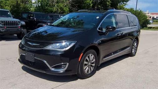 2019 Chrysler Pacifica Touring-L Plus