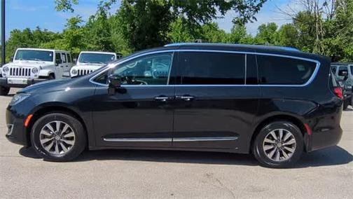 2019 Chrysler Pacifica Touring-L Plus