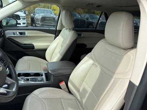 2020 Ford Explorer Platinum