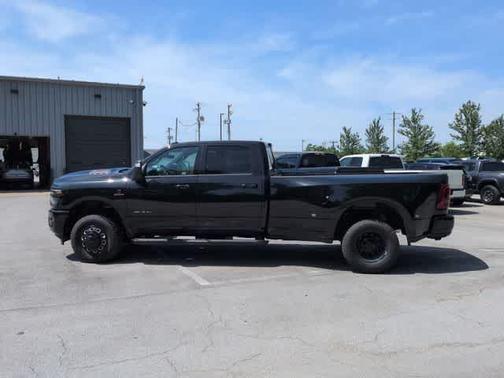 Diamond Black 2026 RAM 3500 Laramie