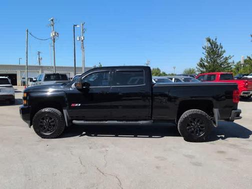 Black 2018 Chevrolet Silverado 2500 LT