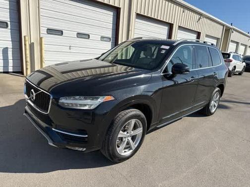 2017 Volvo XC90 T5 Momentum