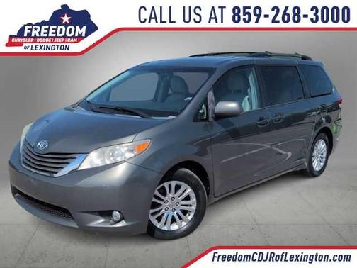 Cypress Pearl 2014 Toyota Sienna XLE