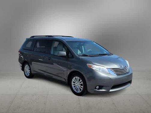 Cypress Pearl 2014 Toyota Sienna XLE