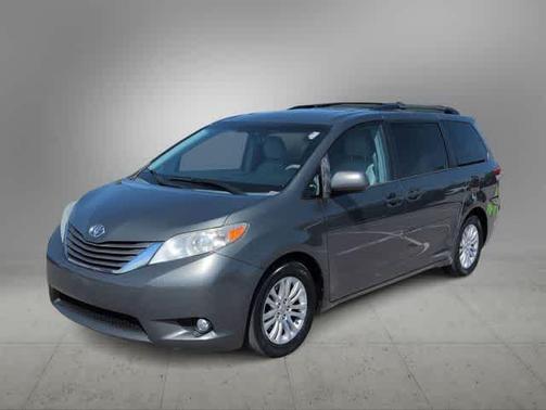 Cypress Pearl 2014 Toyota Sienna XLE