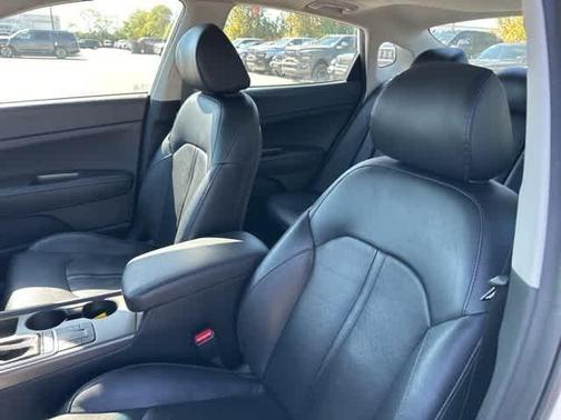 2020 Kia Optima SE