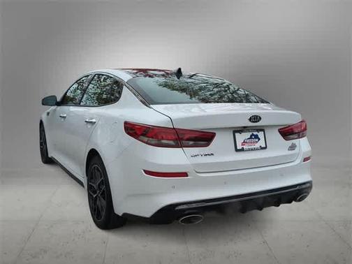 2020 Kia Optima SE