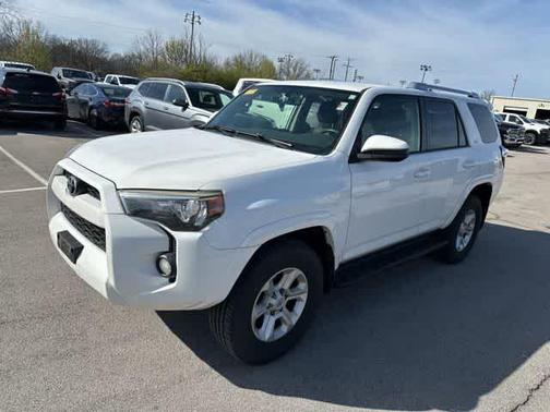 Super White 2016 Toyota 4Runner SR5